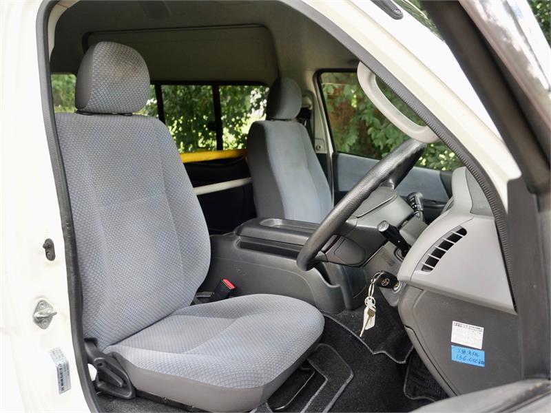 2013 TOYOTA HIACE TRH228R MY13 8S WELCAB AUTOMATIC VAN