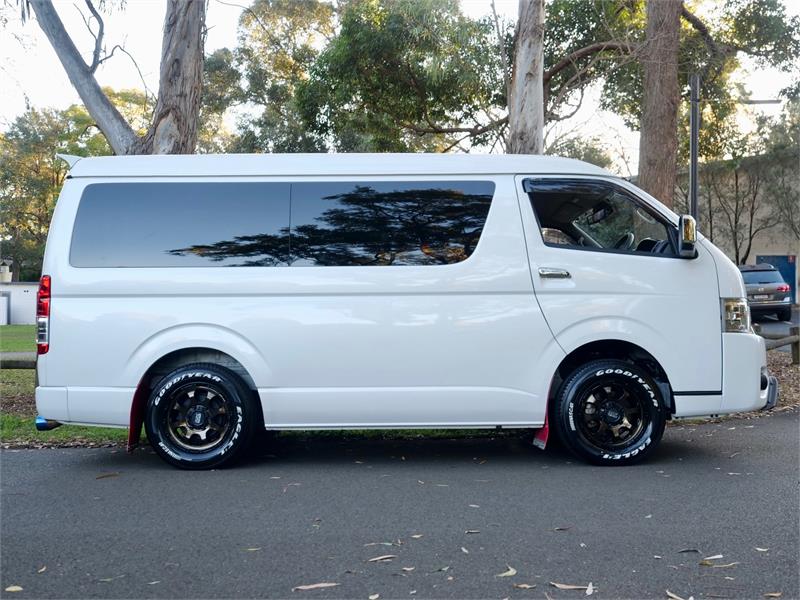 2020 TOYOTA HIACE TRH219R MY20 UPGRADE AUTOMATIC BUS