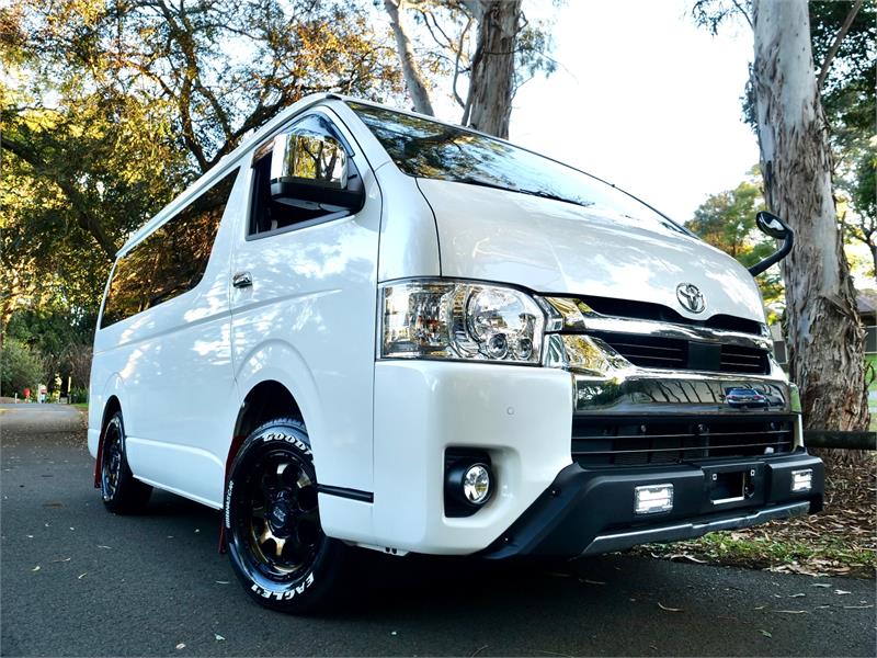 2020 TOYOTA HIACE TRH219R MY20 UPGRADE AUTOMATIC BUS