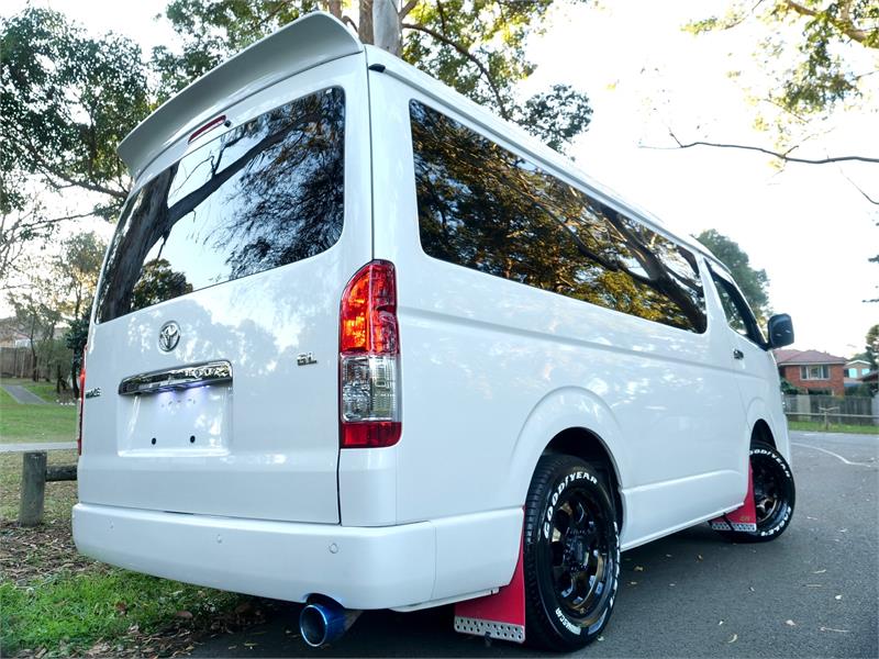 2020 TOYOTA HIACE TRH219R MY20 UPGRADE AUTOMATIC BUS