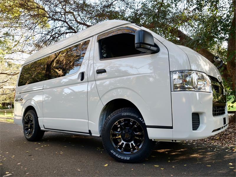 2022 TOYOTA HIACE GDH206R MY22 UPGRADE HIGH ROOF 6 SEATS AUTOMATIC VAN
