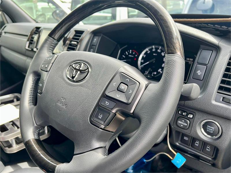 2023 TOYOTA HIACE GDH206R MY23 UPDATE SUPER GL AUTOMATIC VAN