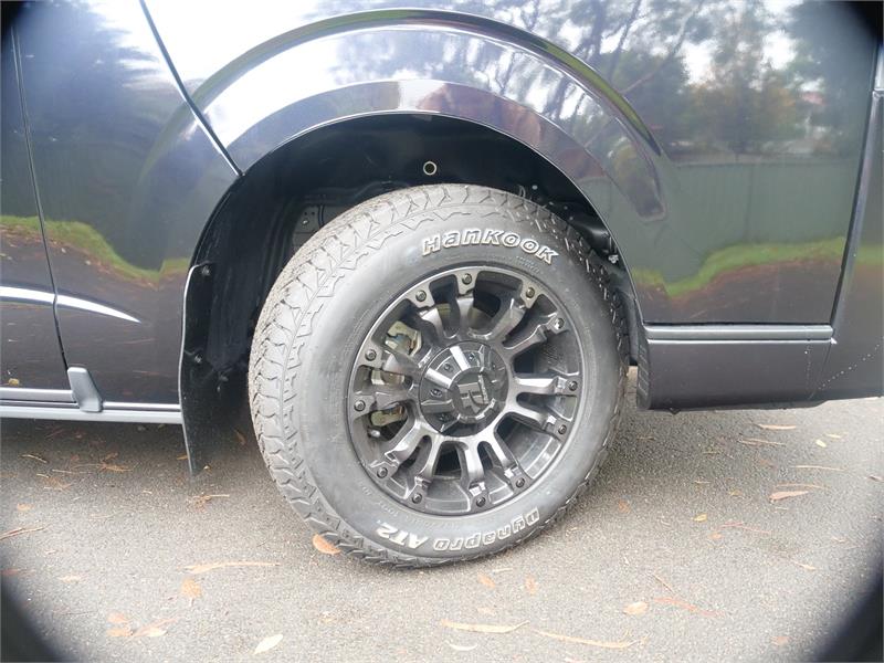 2023 TOYOTA HIACE GDH206R MY23 UPDATE SUPER GL AUTOMATIC VAN