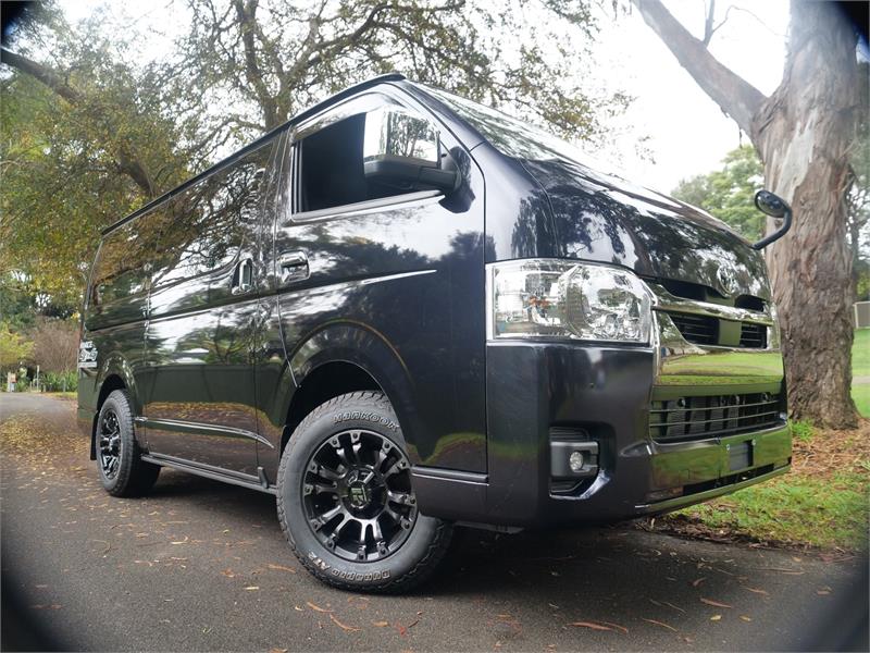 2023 TOYOTA HIACE GDH206R MY23 UPDATE SUPER GL AUTOMATIC VAN