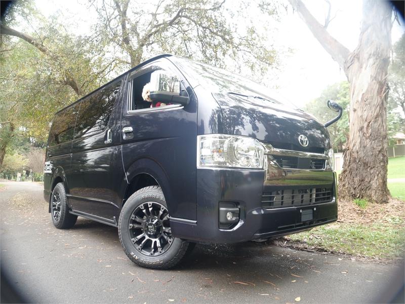 2023 TOYOTA HIACE GDH206R MY23 UPDATE SUPER GL AUTOMATIC VAN