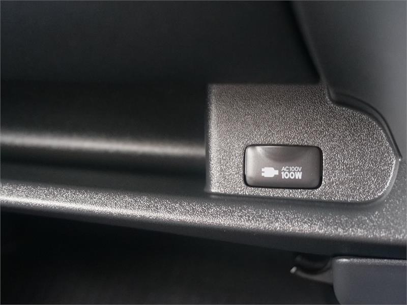 2023 TOYOTA HIACE GDH206R MY23 UPDATE SUPER GL AUTOMATIC VAN