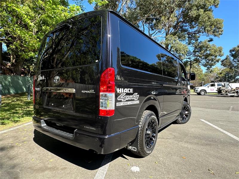 2023 TOYOTA HIACE GDH206R MY23 UPDATE SUPER GL AUTOMATIC VAN