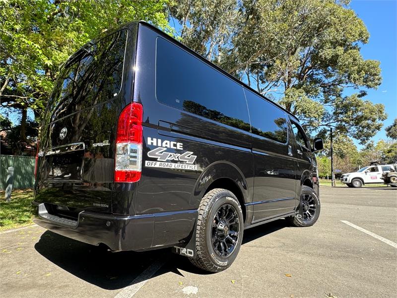 2023 TOYOTA HIACE GDH206R MY23 UPDATE SUPER GL AUTOMATIC VAN