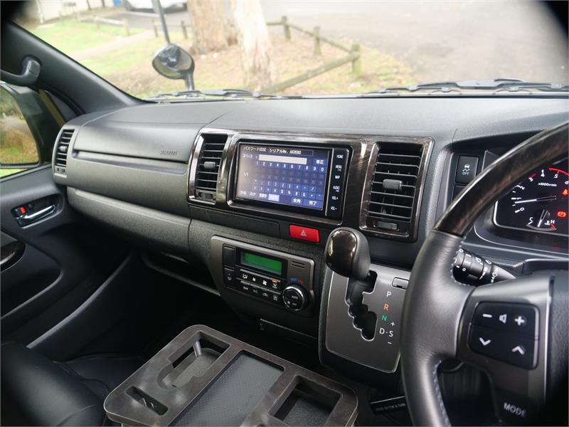 2023 TOYOTA HIACE GDH206R MY23 UPDATE SUPER GL AUTOMATIC VAN