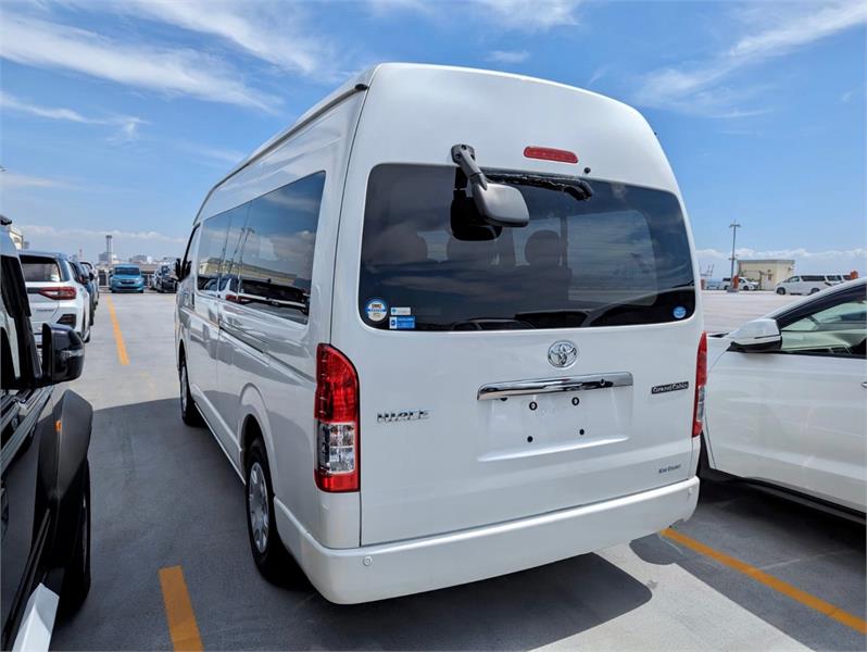 2019 TOYOTA HIACE TRH229R MY19 UPGRADE SLWB 4WD GRAND CABIN AUTOMATIC COMMUTER