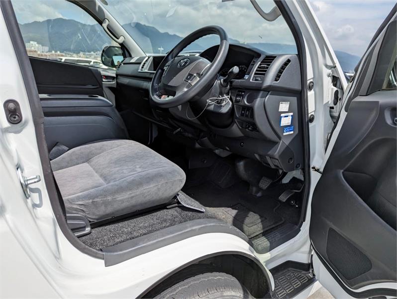 2019 TOYOTA HIACE TRH229R MY19 UPGRADE SLWB 4WD GRAND CABIN AUTOMATIC COMMUTER