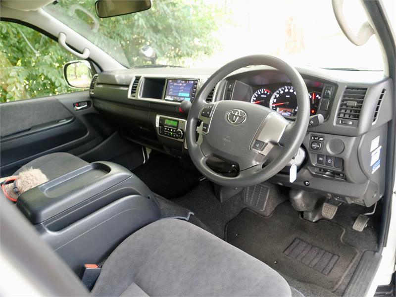 2019 TOYOTA HIACE TRH229R MY19 UPGRADE 4WD GRAND CABIN SLWB AUTOMATIC SLWB 10 SEATER