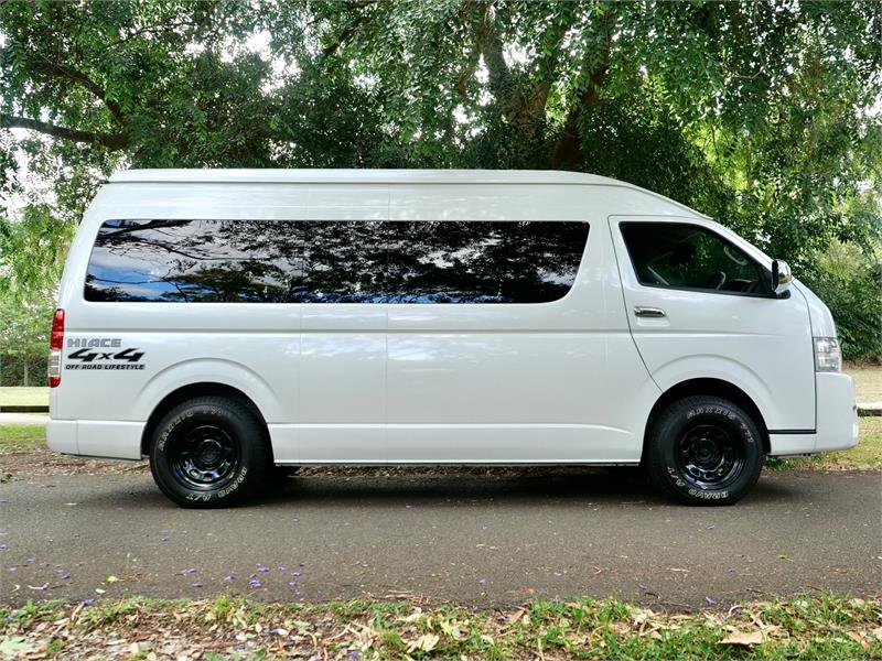 2019 TOYOTA HIACE TRH229R MY19 UPGRADE 4WD GRAND CABIN SLWB AUTOMATIC SLWB 10 SEATER