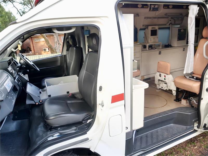 2013 TOYOTA HIACE TRH226R MY13 UPGRADE AUTOMATIC VAN