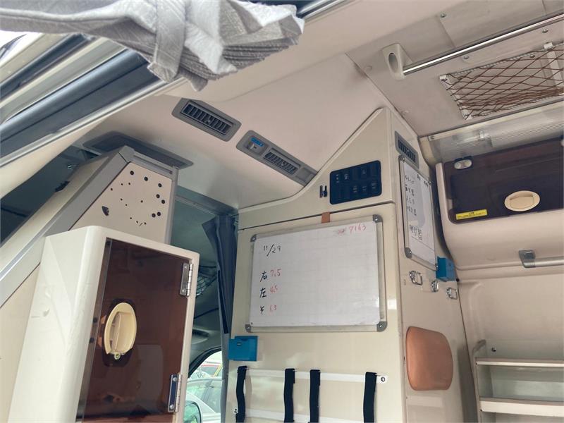 2013 TOYOTA HIACE TRH226R MY13 UPGRADE AUTOMATIC VAN