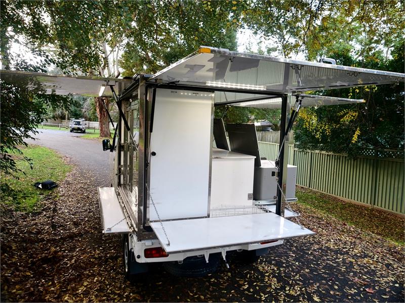2017 DAIHATSU HIJET S510P 4WD FOOD DELIVERY TRUCK