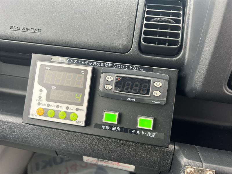 2017 DAIHATSU HIJET S510P 4WD FOOD DELIVERY TRUCK