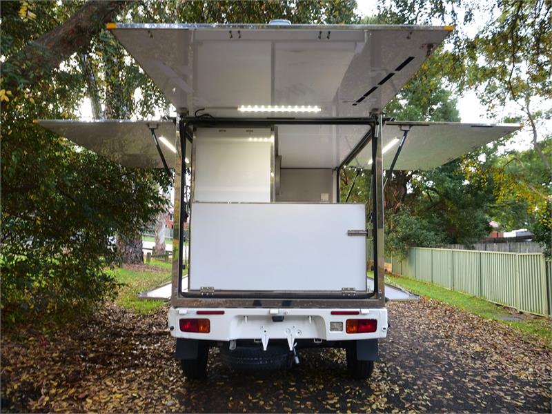 2017 DAIHATSU HIJET S510P 4WD FOOD DELIVERY TRUCK