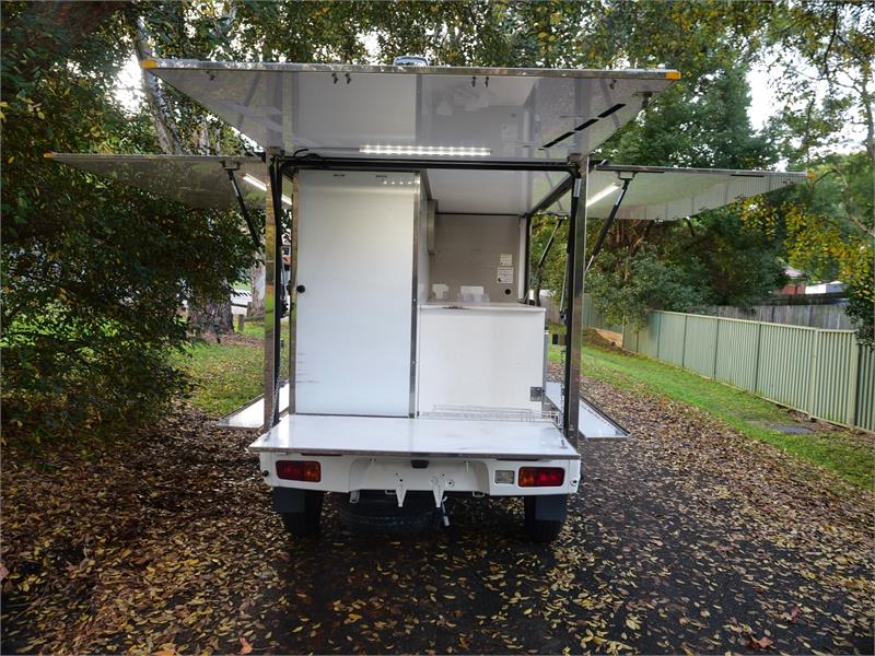2017 DAIHATSU HIJET S510P 4WD FOOD DELIVERY TRUCK