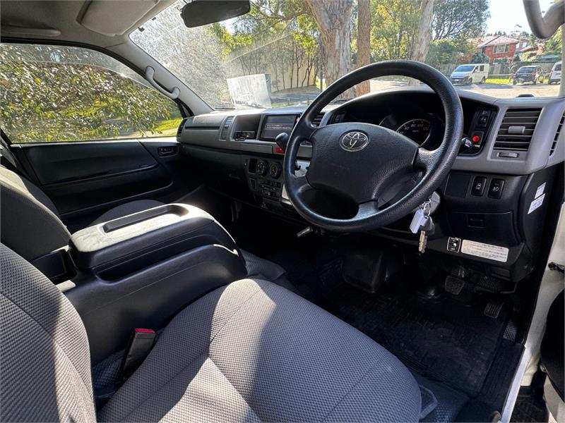 2013 TOYOTA HIACE TRH228R MY13 UPGRADE AUTOMATIC VAN