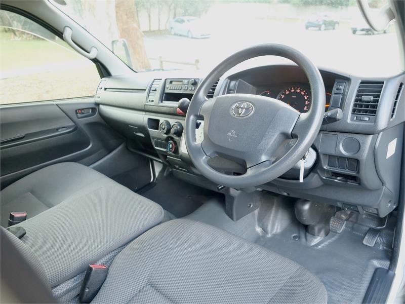 2015 TOYOTA HIACE KDH206R MY15 UPGRADE DX 6 SEATER AUTOMATIC WAGON