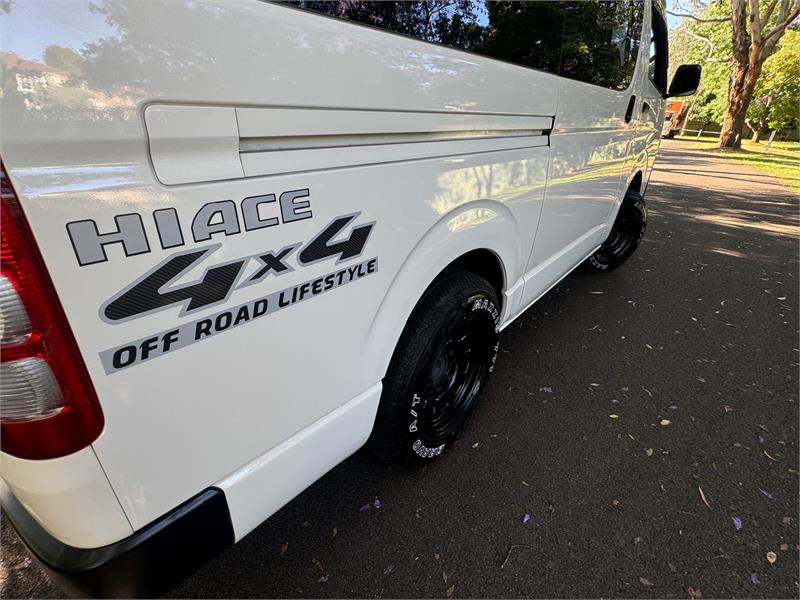 2015 TOYOTA HIACE KDH206R MY15 UPGRADE DX 6 SEATER AUTOMATIC WAGON