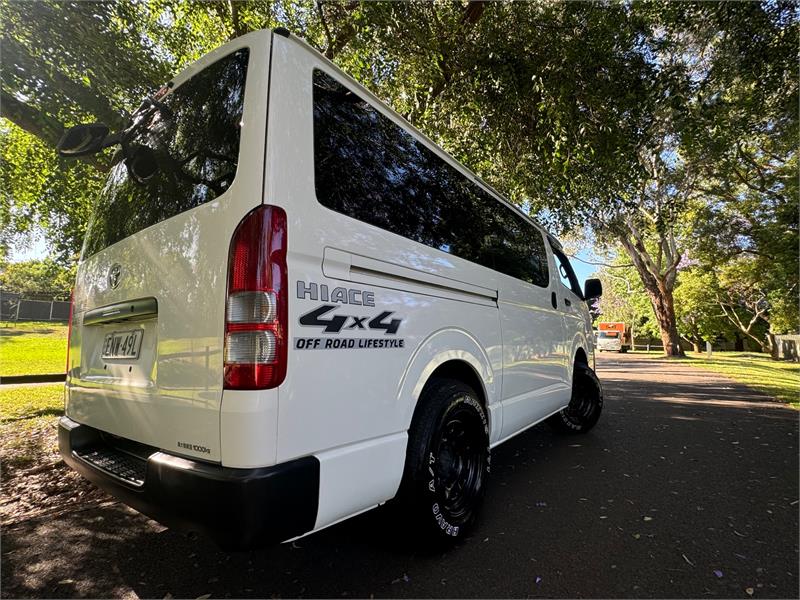 2015 TOYOTA HIACE KDH206R MY15 UPGRADE DX 6 SEATER AUTOMATIC WAGON