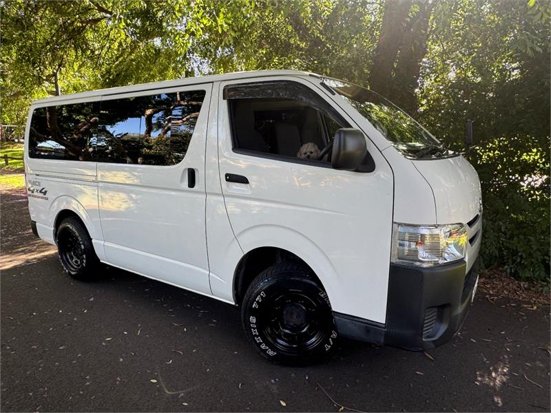 2015 TOYOTA HIACE KDH206R MY15 UPGRADE DX 6 SEATER AUTOMATIC WAGON