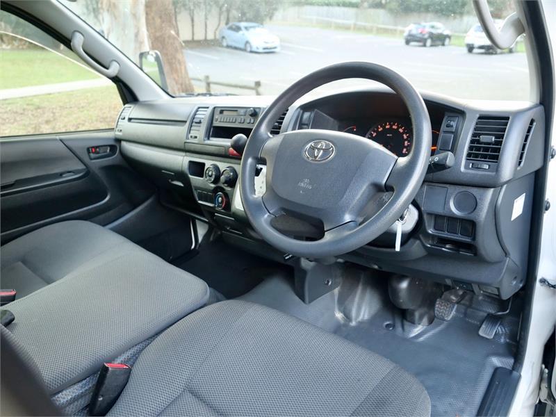 2015 TOYOTA HIACE KDH206R MY15 UPGRADE DX 6 SEATER AUTOMATIC WAGON