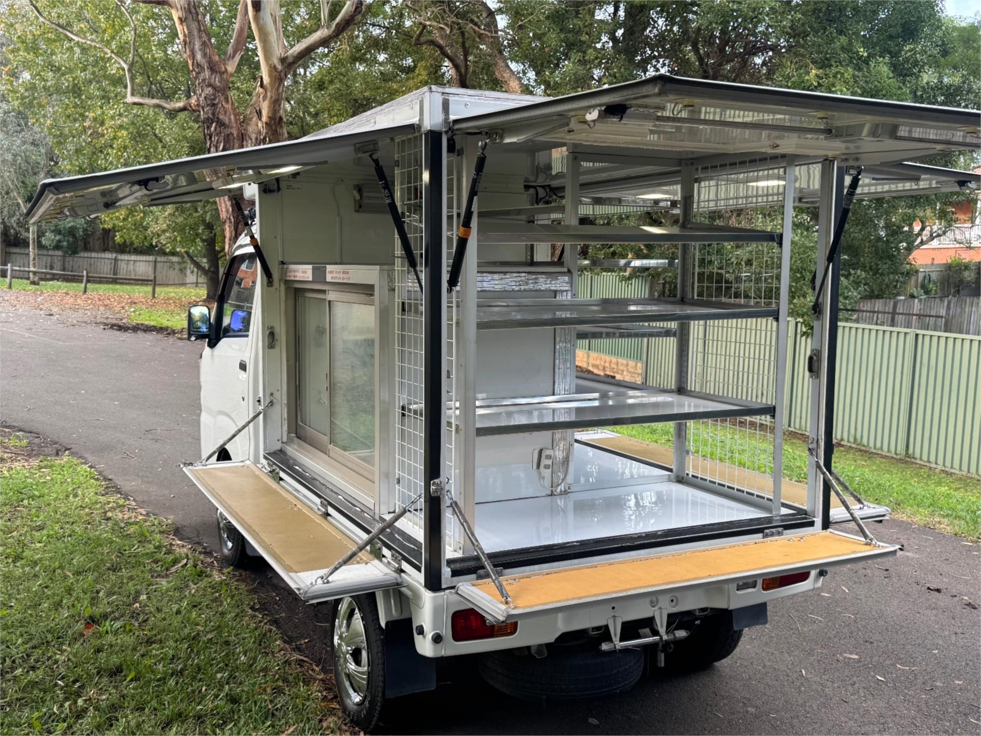 2016 DAIHATSU HIJET AUTOMATIC FOOD TRUCK 