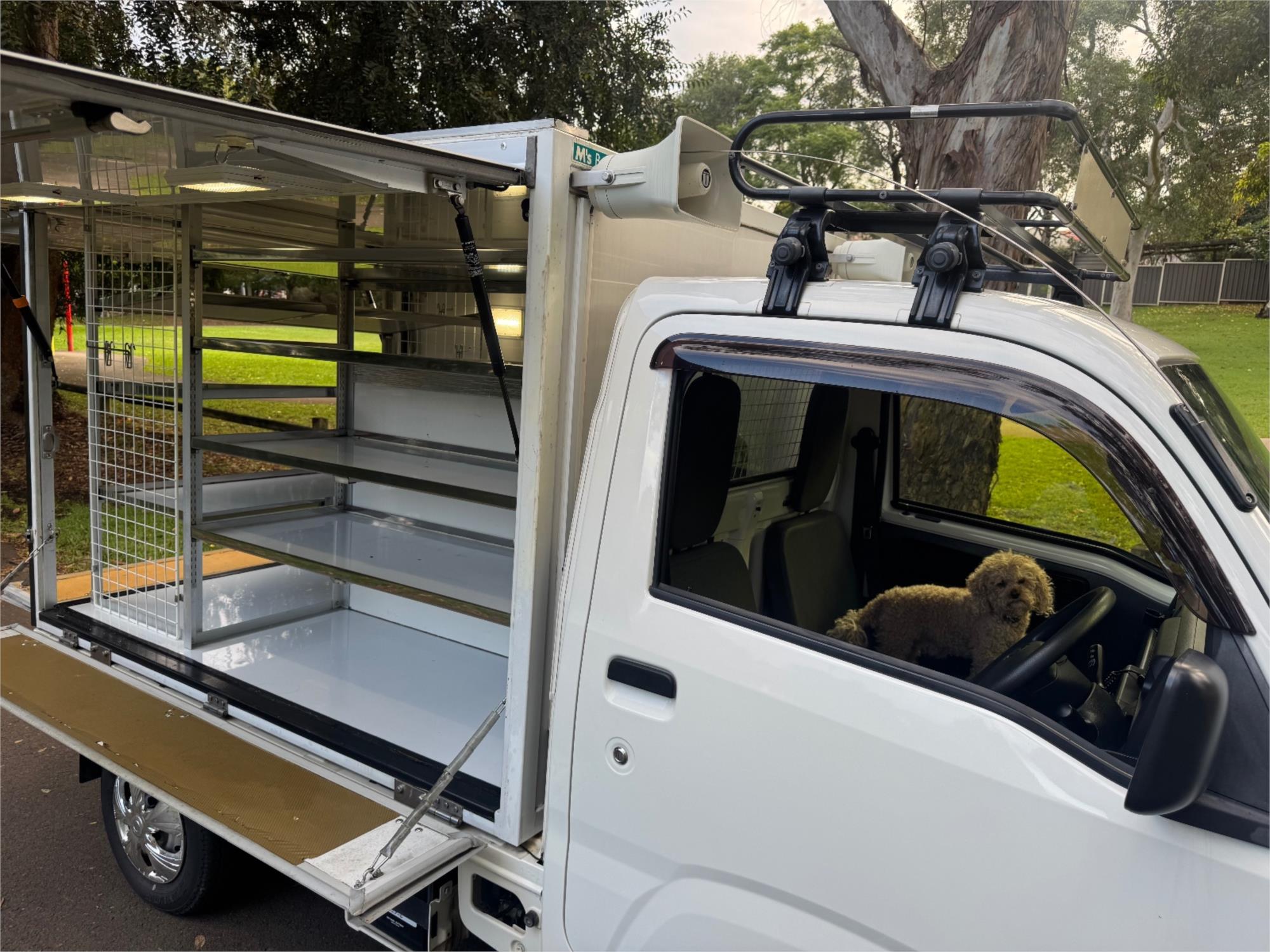 2016 DAIHATSU HIJET AUTOMATIC FOOD TRUCK 