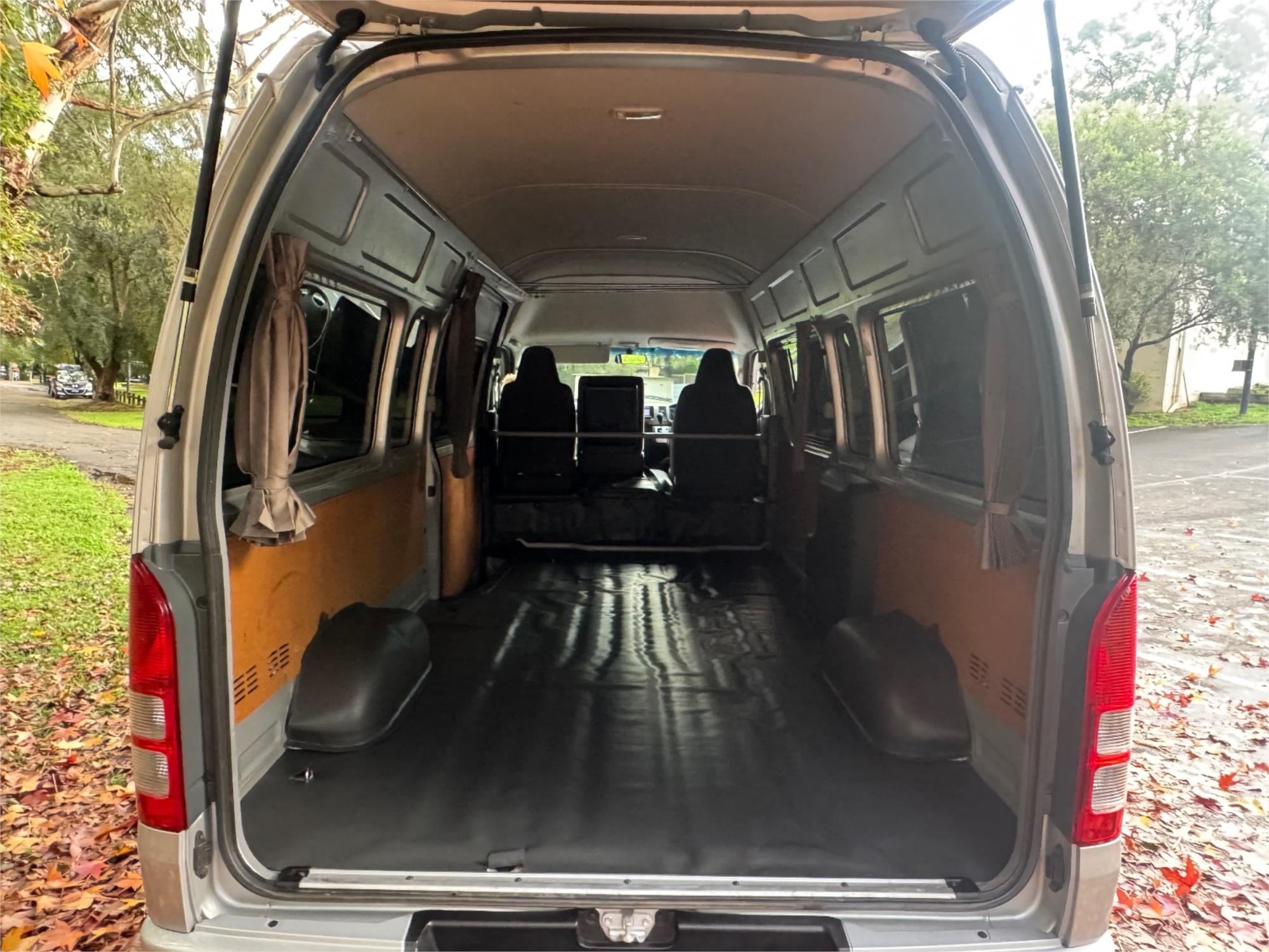2011 TOYOTA HIACE TRH226 AUTOMATIC VAN