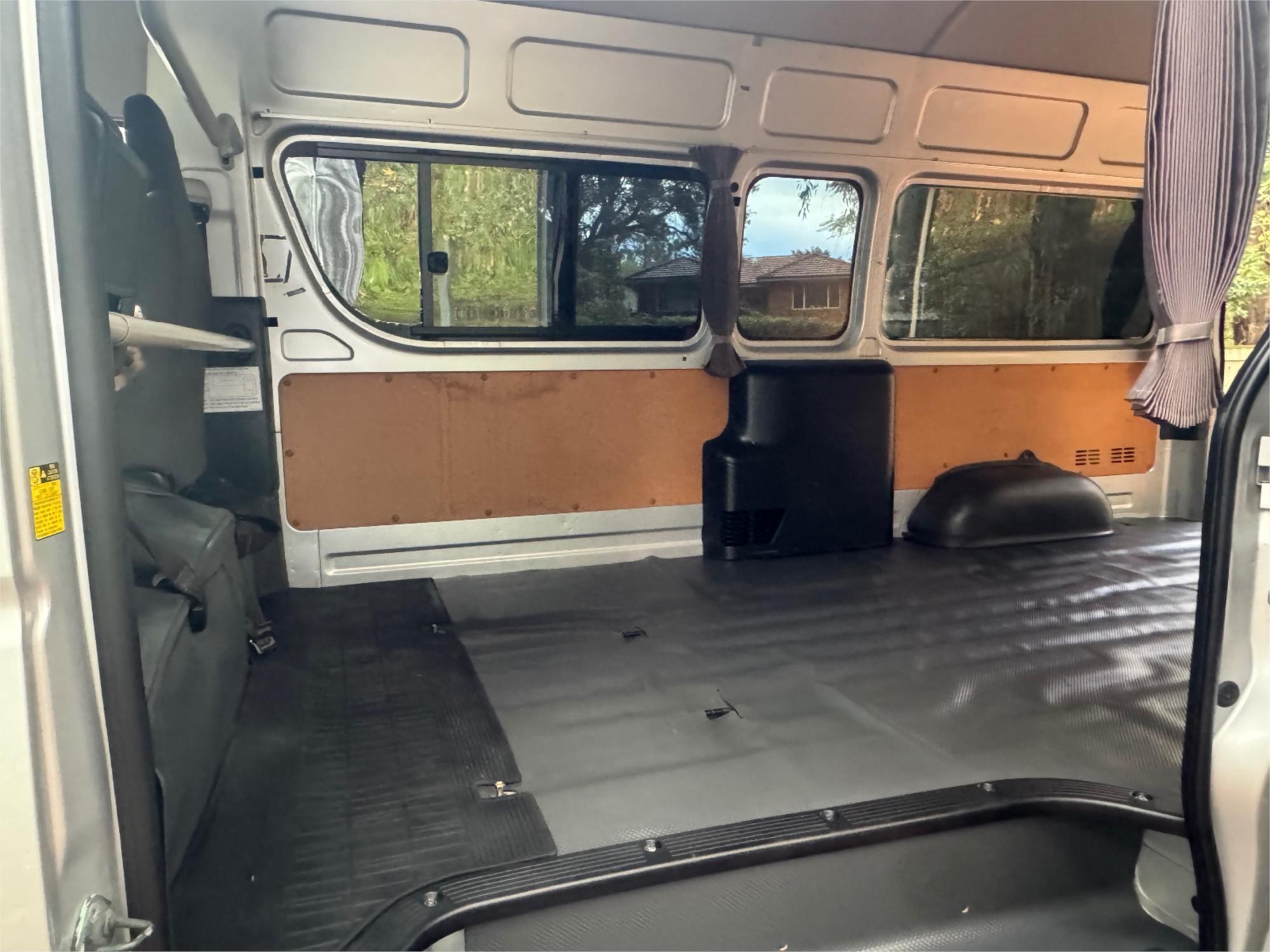 2011 TOYOTA HIACE TRH226 AUTOMATIC VAN