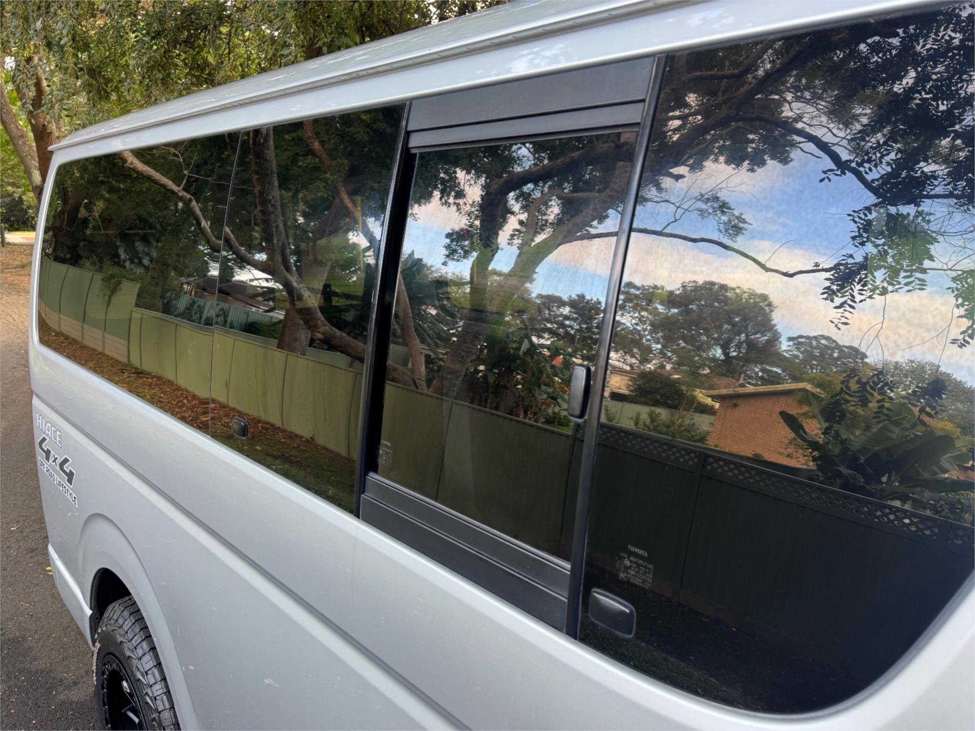 2013 TOYOTA HIACE 5 SP MANUAL VAN