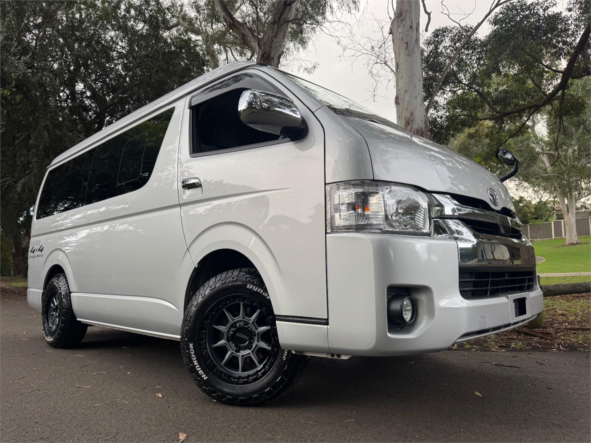 2019 TOYOTA HIACE TRH219R MY19 UPGRADE GL AUTOMATIC VAN