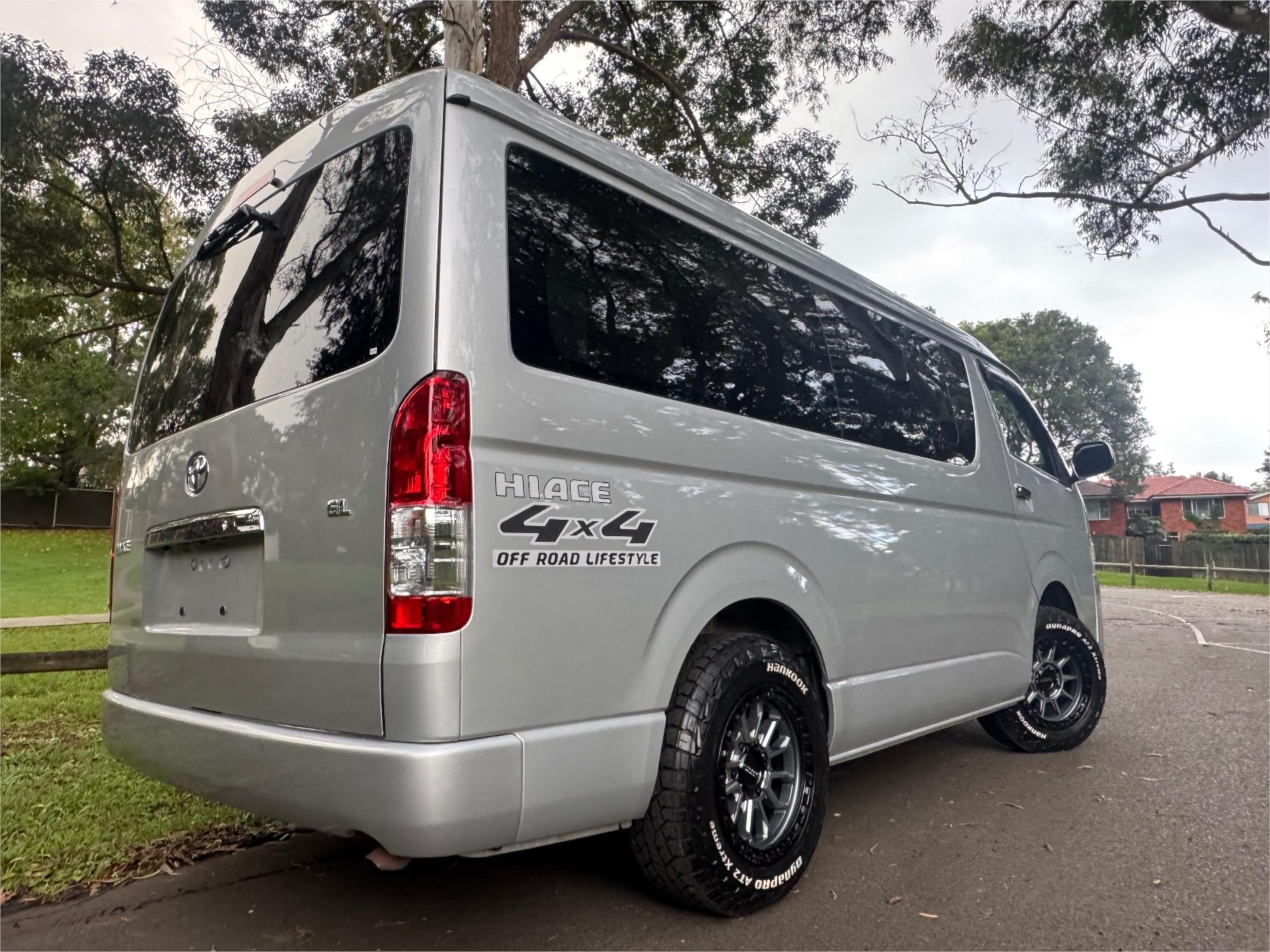 2019 TOYOTA HIACE TRH219R MY19 UPGRADE GL AUTOMATIC VAN