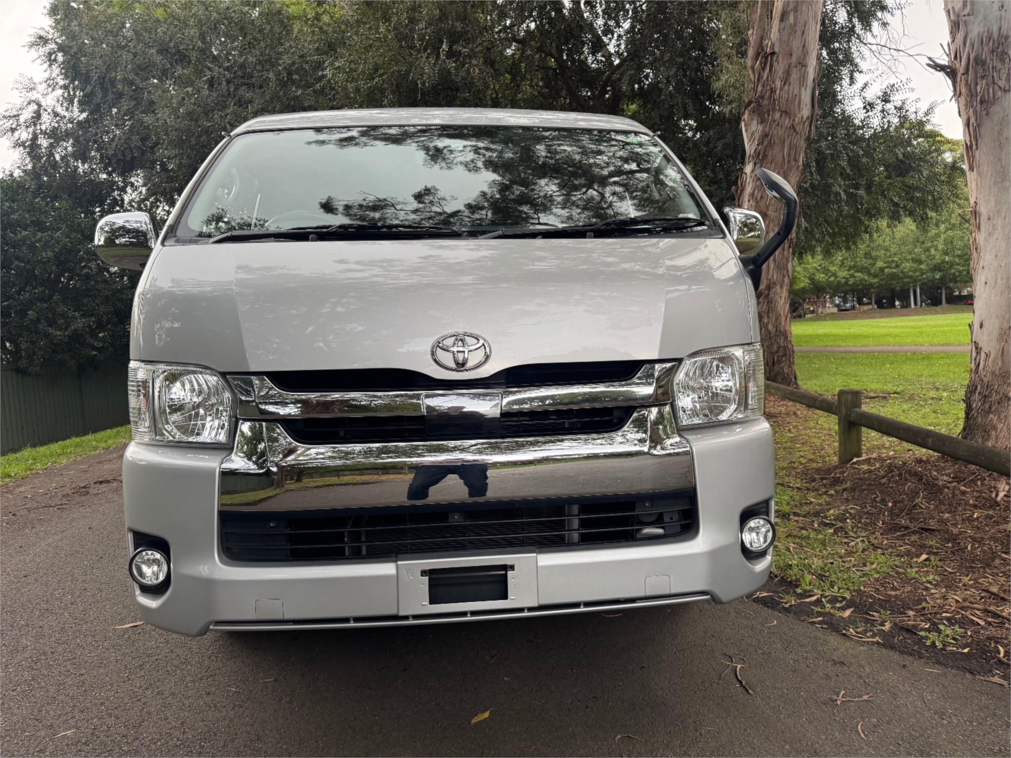 2019 TOYOTA HIACE TRH219R MY19 UPGRADE GL AUTOMATIC VAN