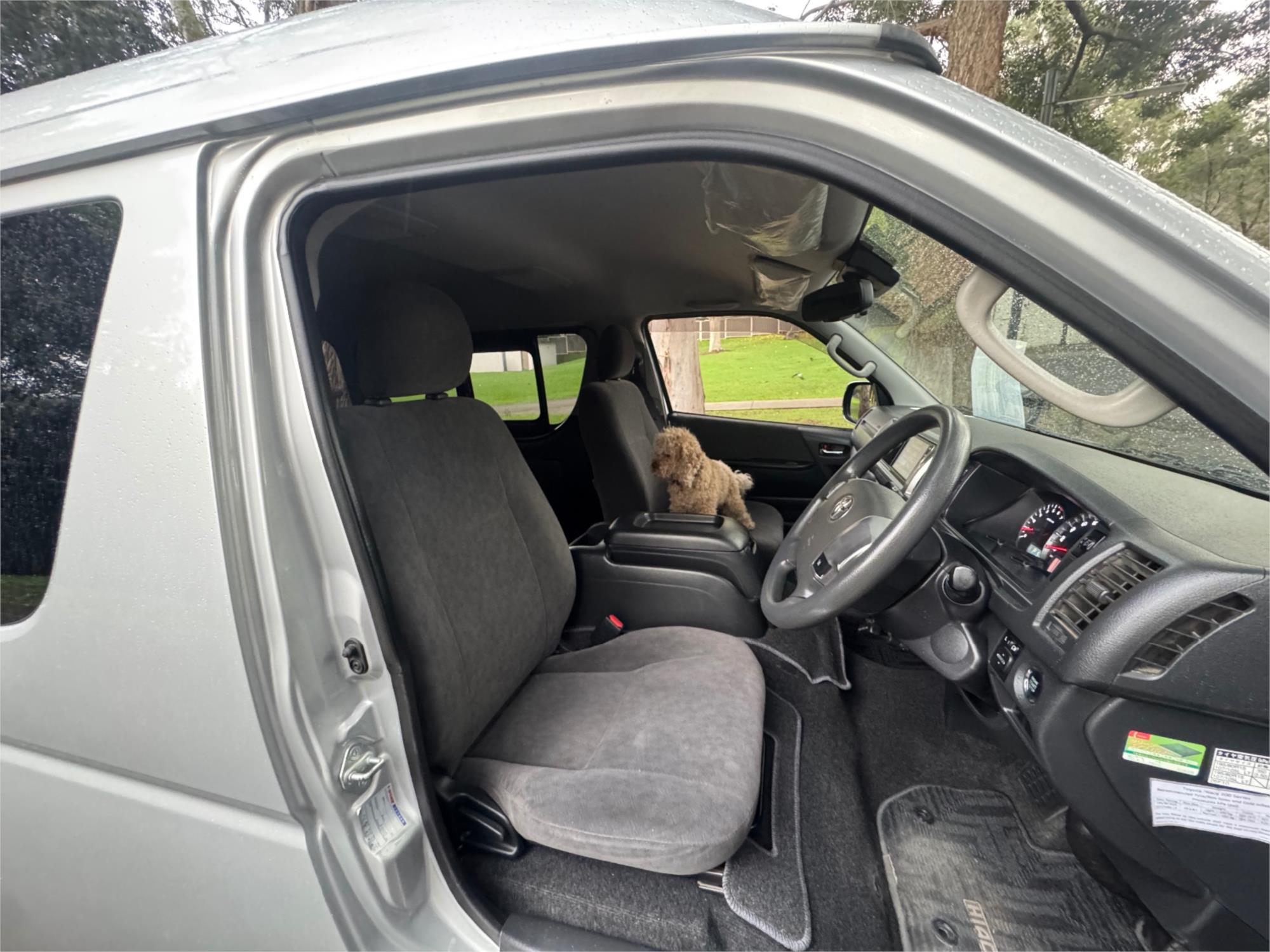 2019 TOYOTA HIACE TRH219R MY19 UPGRADE GL AUTOMATIC VAN