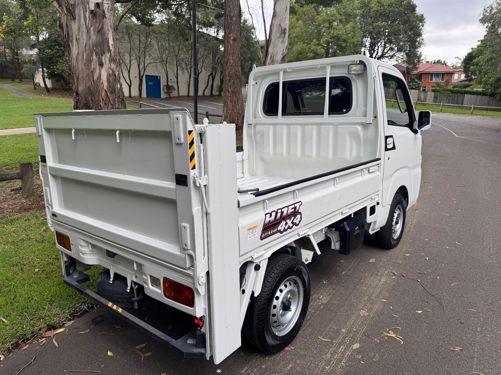 2018 DAIHATSU HI-JET 4WD 5 SP MANUAL MINI TRUCK