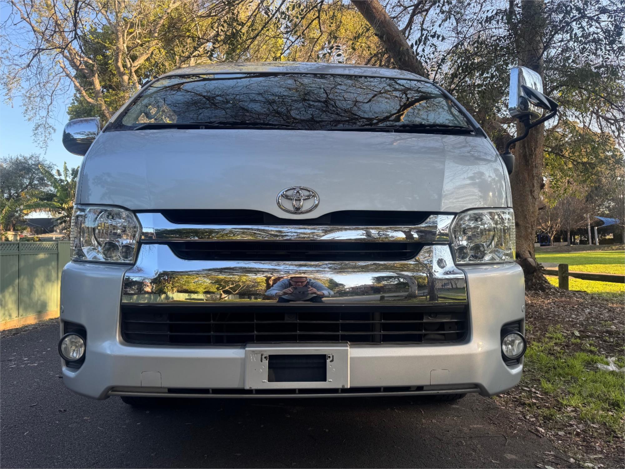 2014 TOYOTA HIACE AUTOMATIC VAN
