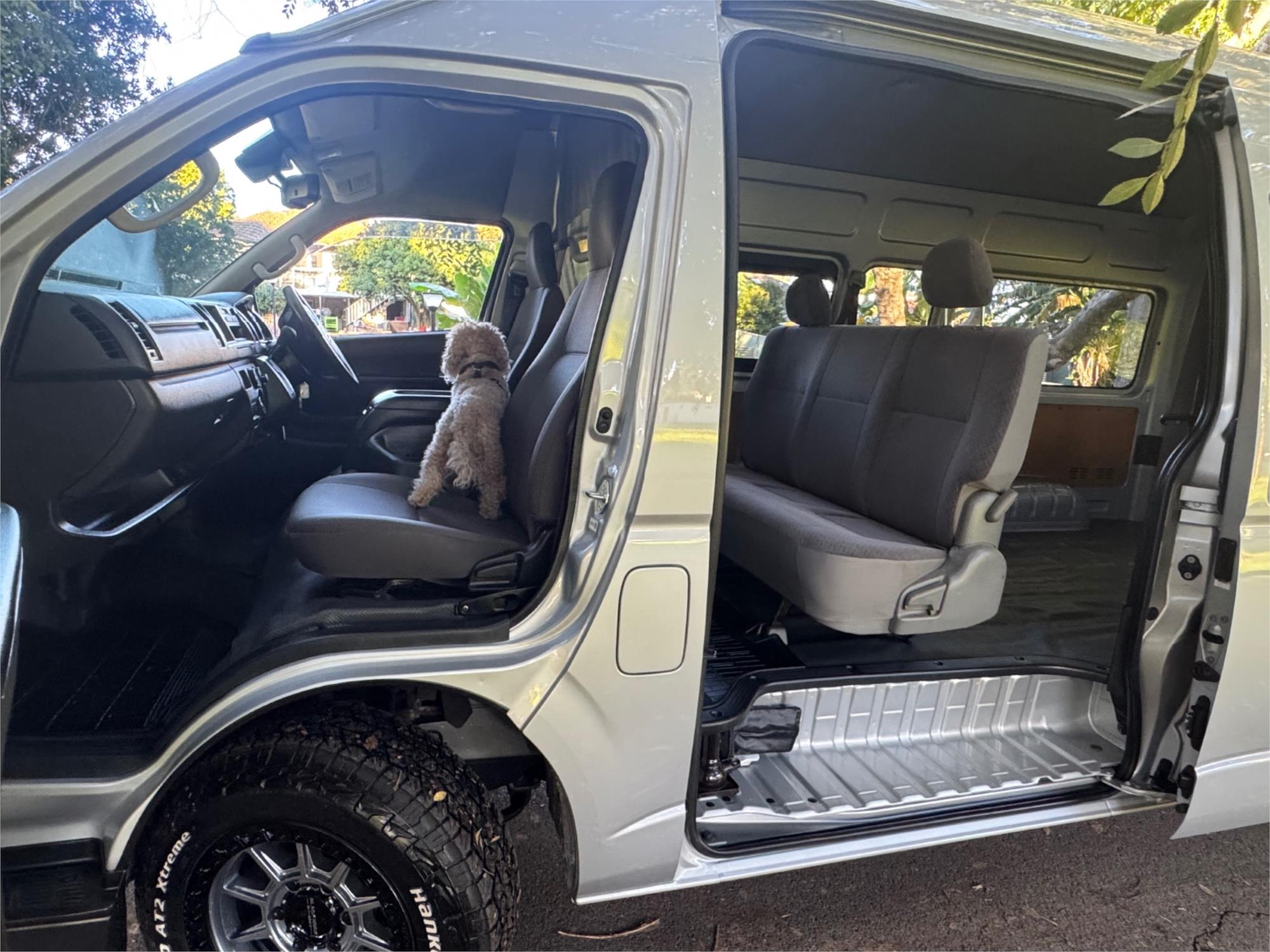 2021 TOYOTA HIACE 6 SP AUTOMATIC VAN