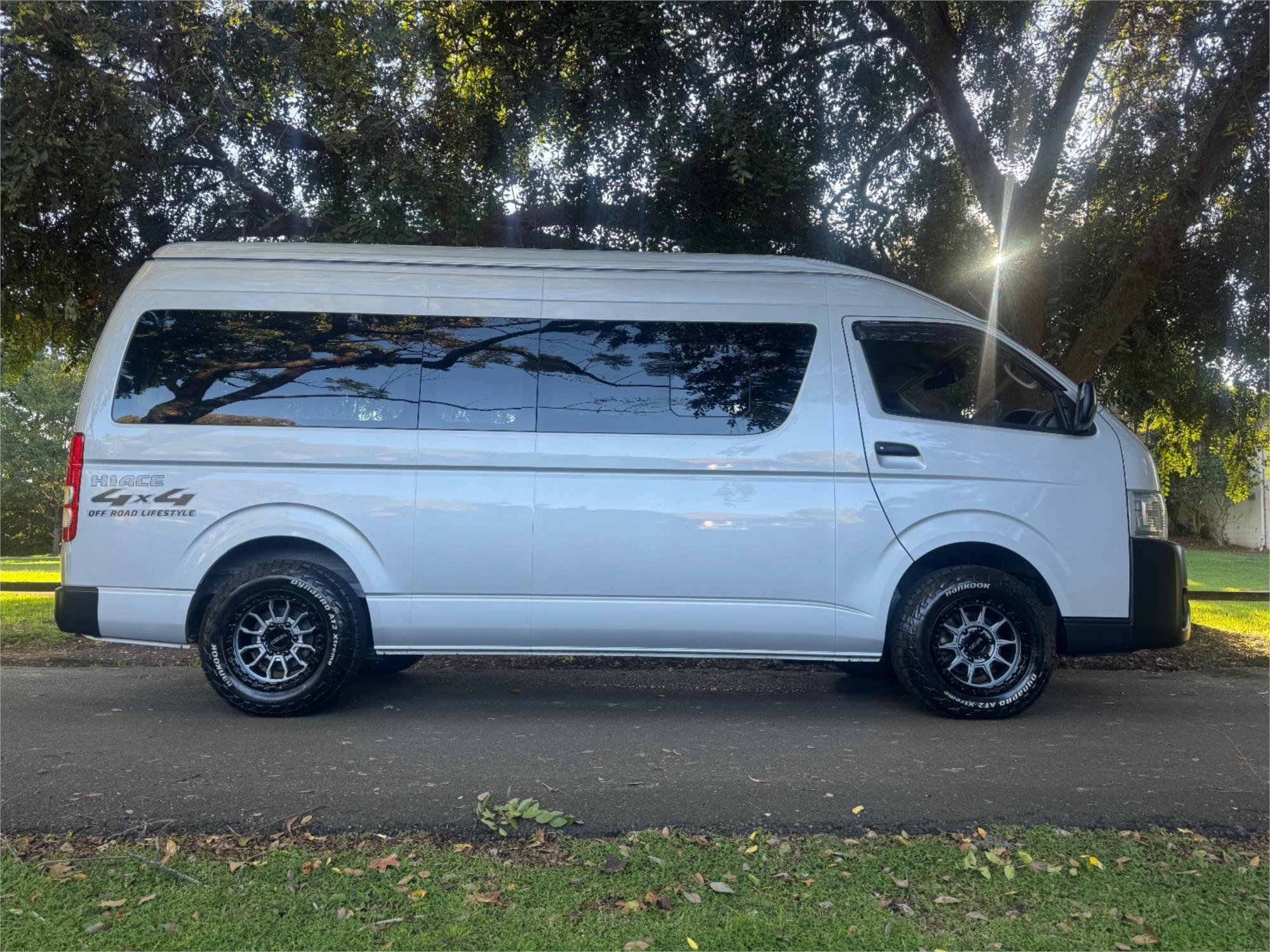 2021 TOYOTA HIACE 6 SP AUTOMATIC VAN