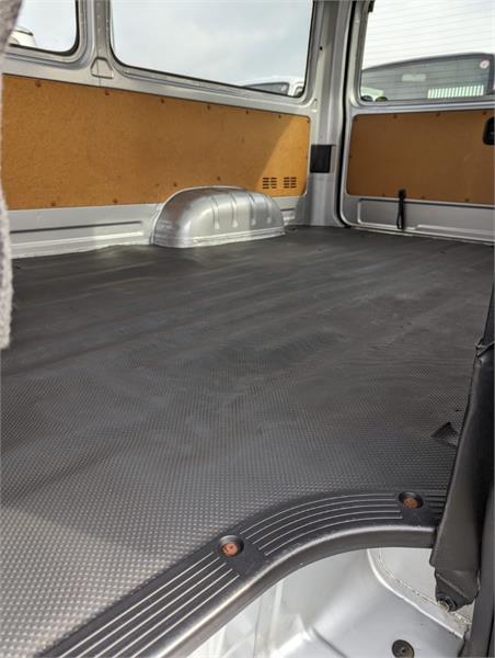 2021 TOYOTA HIACE 6 SP AUTOMATIC VAN