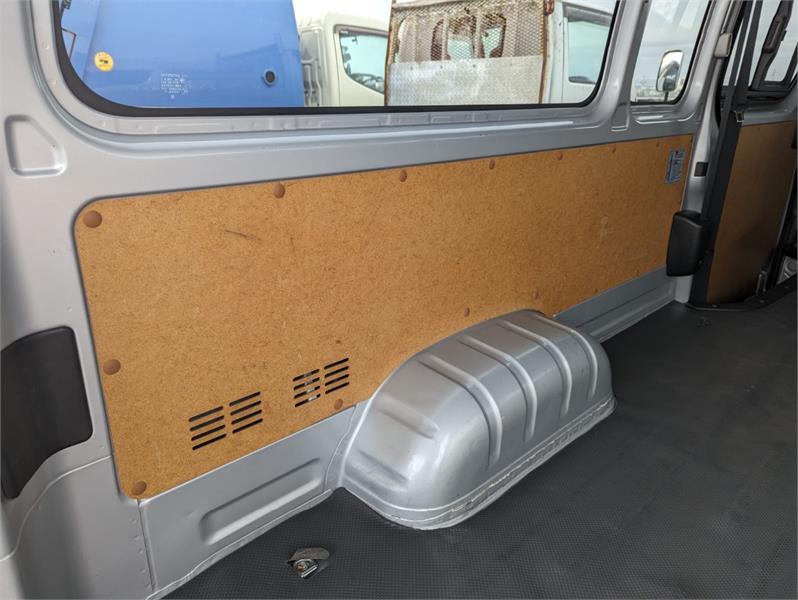 2021 TOYOTA HIACE 6 SP AUTOMATIC VAN