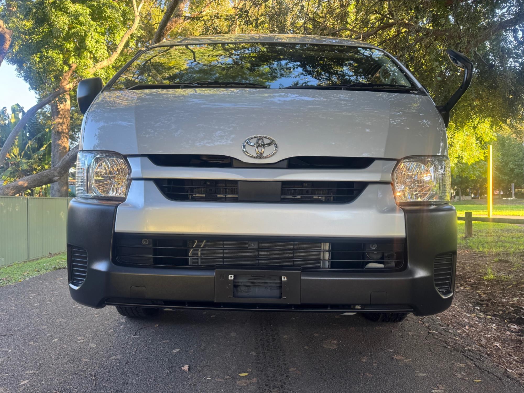 2021 TOYOTA HIACE 6 SP AUTOMATIC VAN