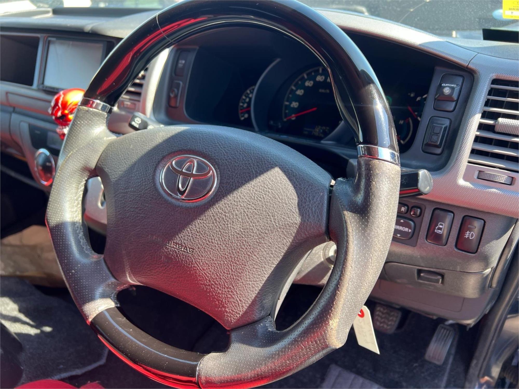 2011 TOYOTA HIACE 4 SP AUTOMATIC VAN