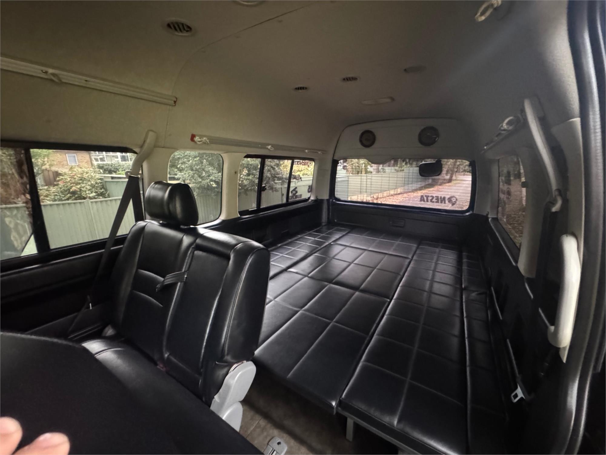 2011 TOYOTA HIACE 4 SP AUTOMATIC VAN