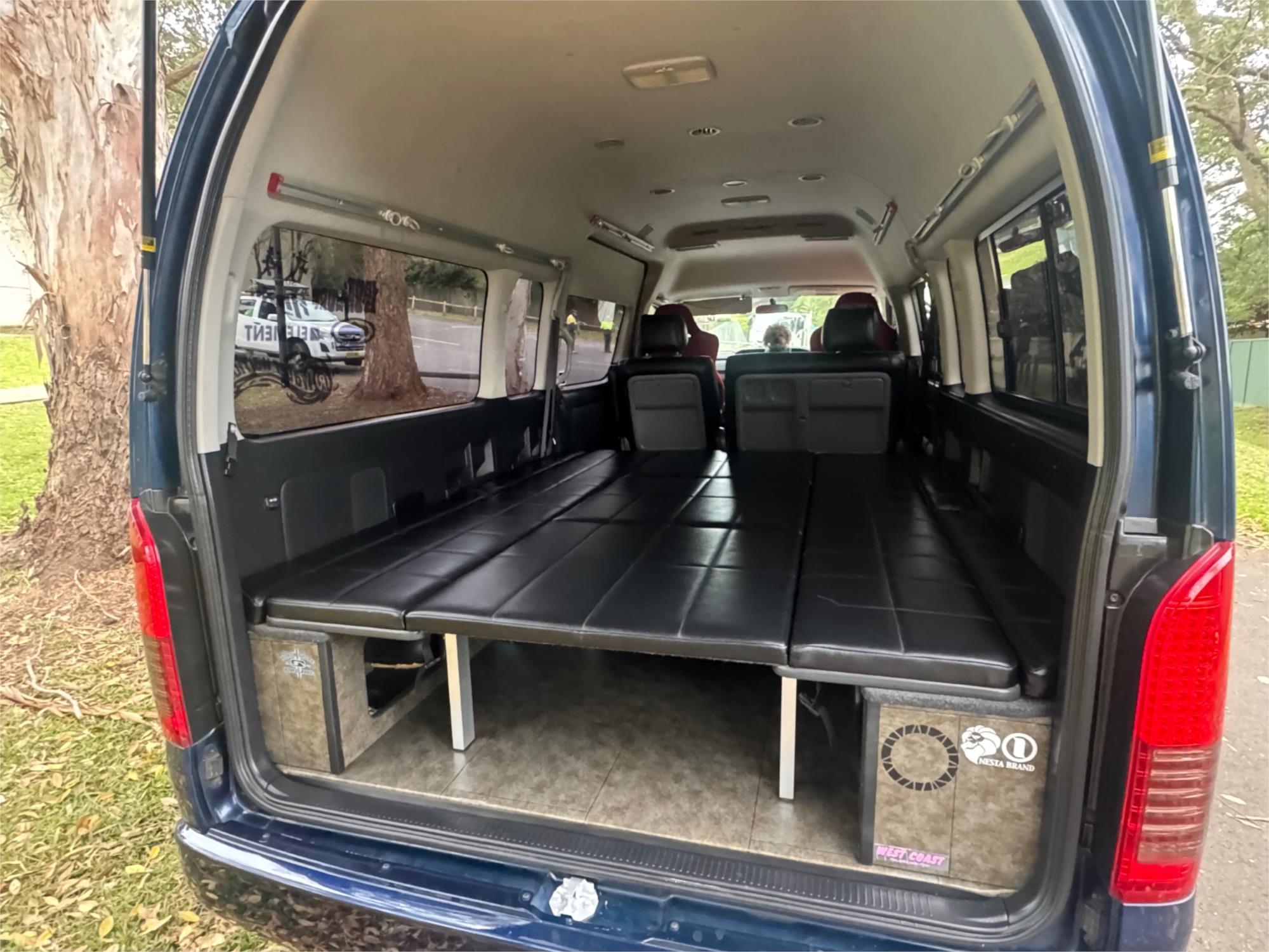 2011 TOYOTA HIACE 4 SP AUTOMATIC VAN