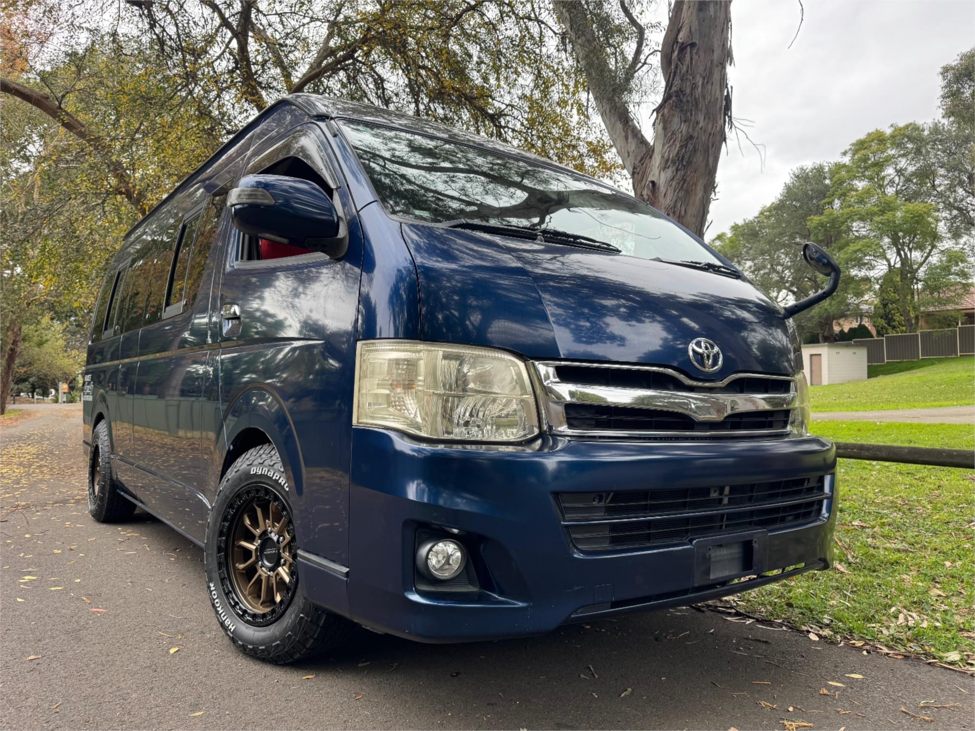 2011 TOYOTA HIACE 4 SP AUTOMATIC VAN