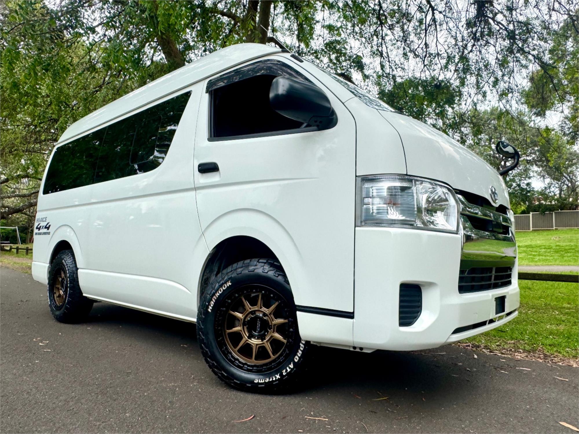 2018 TOYOTA HIACE GDH206 6 SP AUTOMATIC VAN